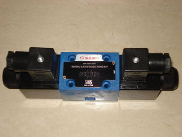 Harga yang bagus Katup solenoid Rexroth 4WE6E70/HG24N9K4 Katup solenoid reset, katup penukar arah on line