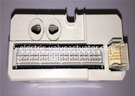 Harga yang bagus ABB DI814 3BUR001454R1 Digital Input 24V DC Sumber arus 2x8 ch, on line